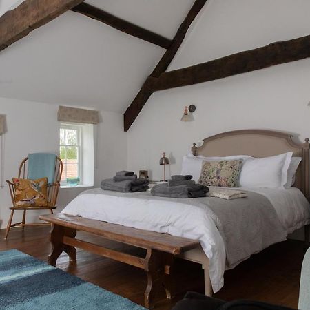 Loft Apartment Nr Bath & Bristol With Hot Tub Exterior foto