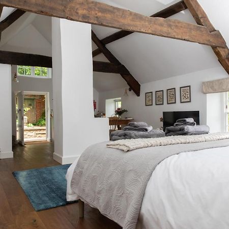 Loft Apartment Nr Bath & Bristol With Hot Tub Exterior foto